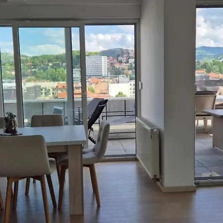 Skenderija Skyline Penthouse شقة