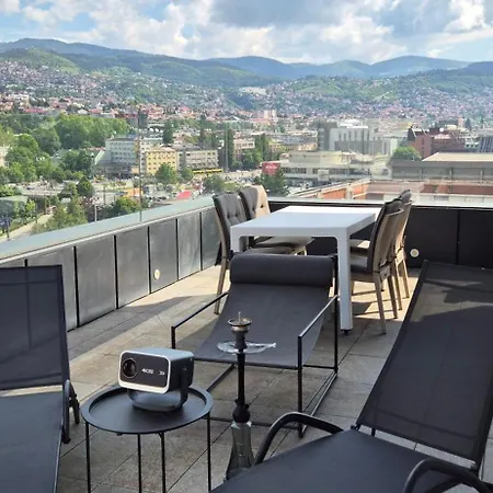 Skenderija Skyline Penthouse شقة